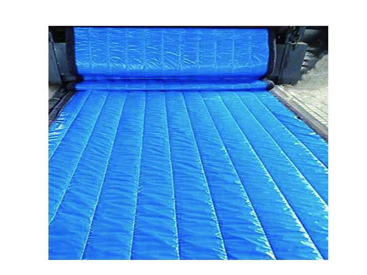 Greenhouse thermal insulation quilt